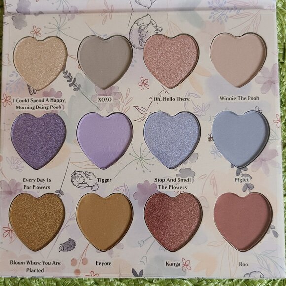 NEW Disney Winnie the Pooh Eyeshadow Palette with Mirror - Picture 3 of 4